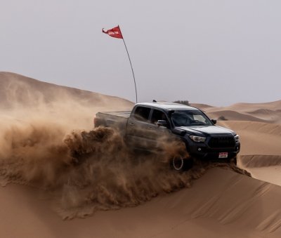 Black Runner